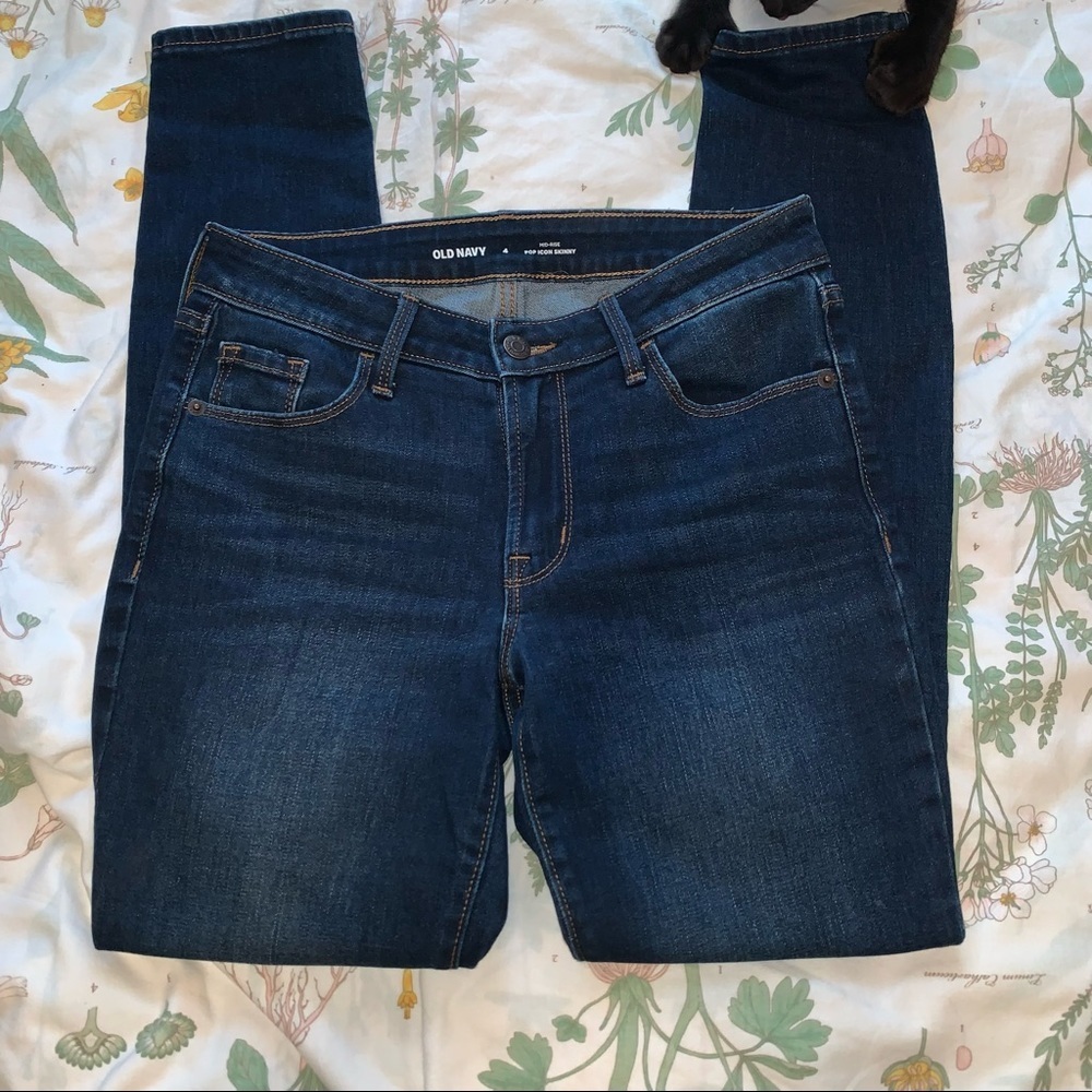 Old navy skinny jeans - Picture 2 of 3